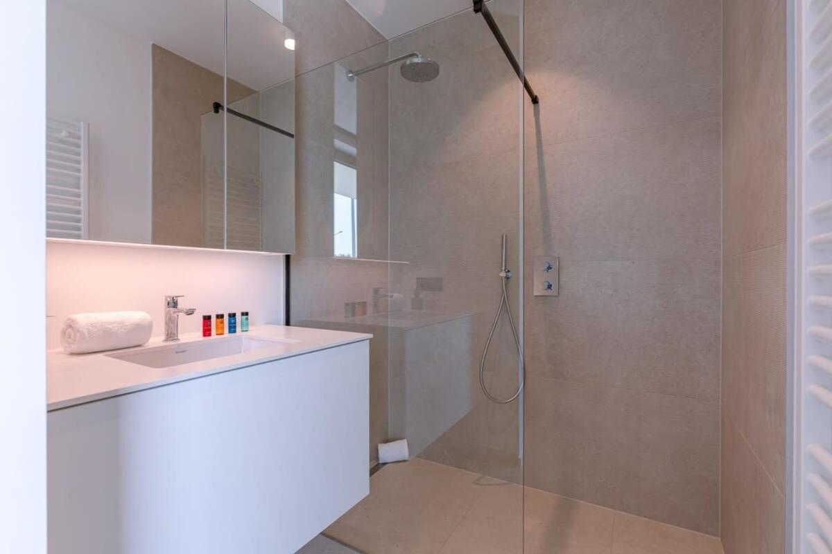 New, Luxurious And Modern Apartment With Private Parking Коксейде Экстерьер фото