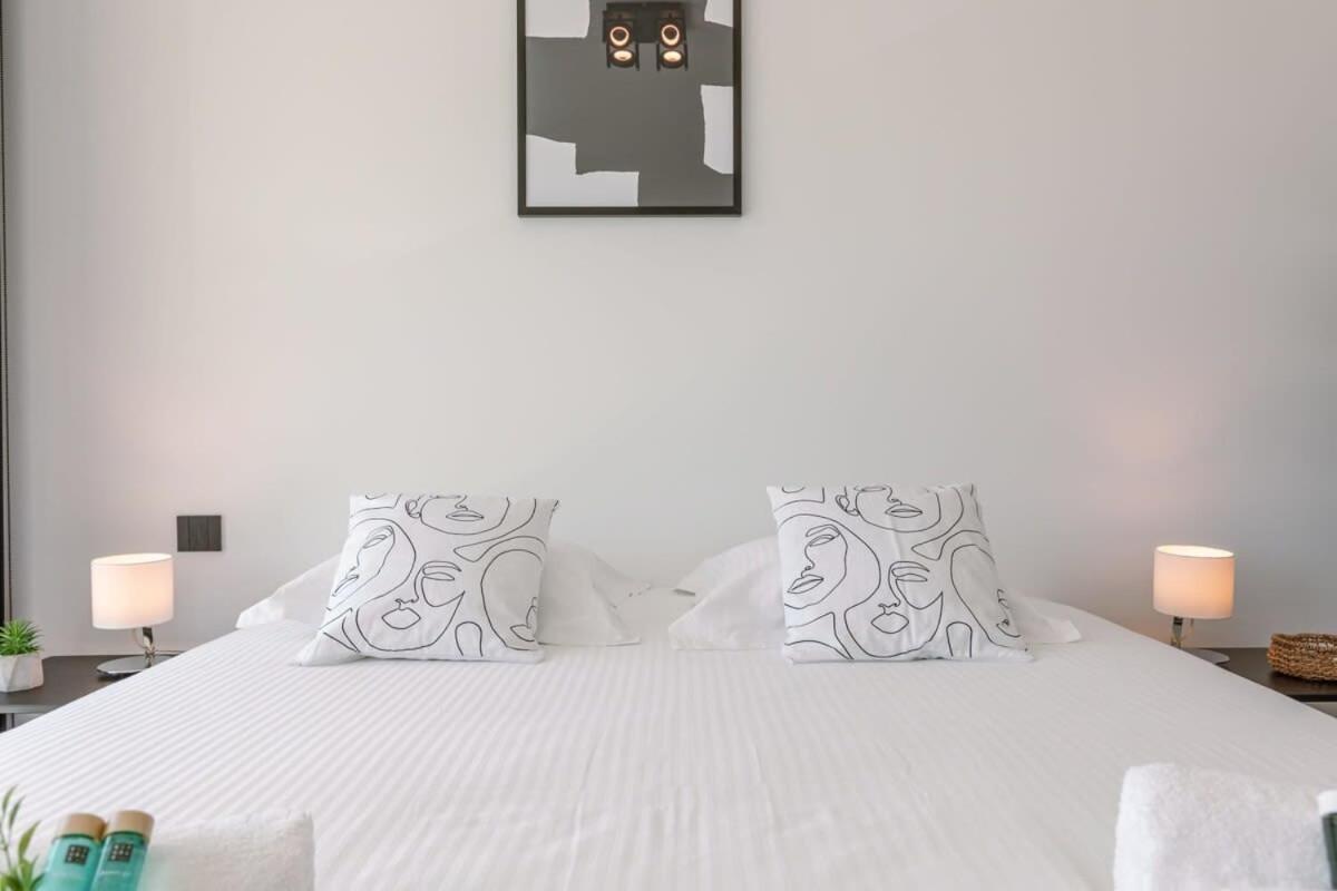 New, Luxurious And Modern Apartment With Private Parking Коксейде Экстерьер фото