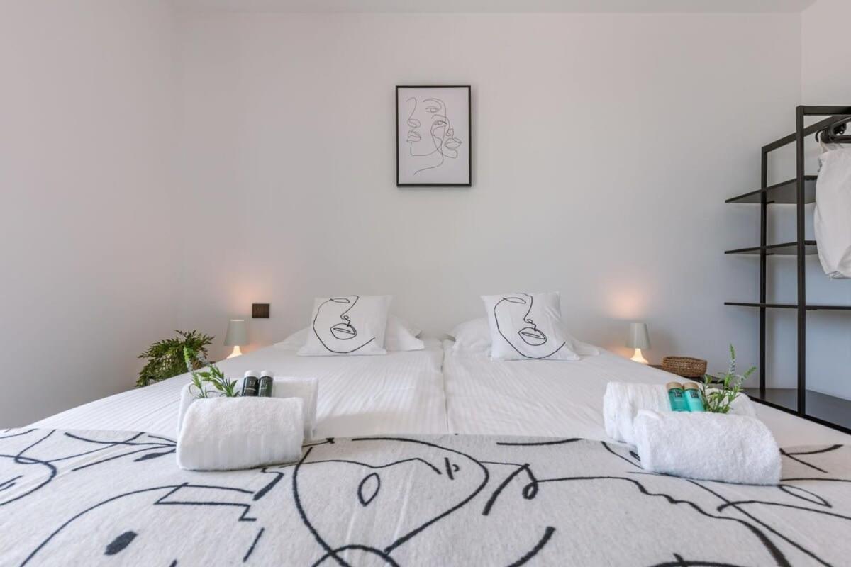 New, Luxurious And Modern Apartment With Private Parking Коксейде Экстерьер фото
